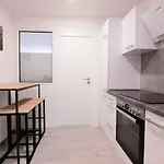 아파트호텔 Gemuetliche Unterkuenfte Fuer Laengeren Aufenthalt Und Monteure Inkl Balkon, Waschmaschine, Wifi, Kueche Und Parkplatz