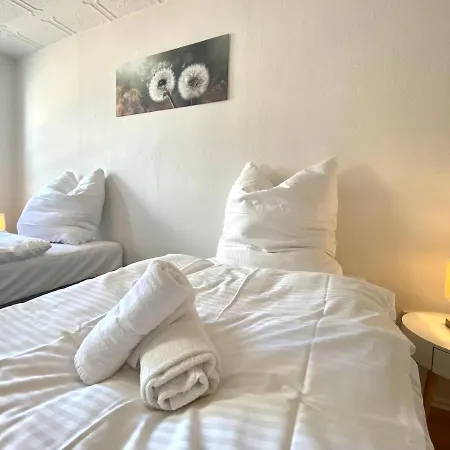 Gemütliche Monteur-apartments: Langzeitkomfort Mit Balkon Und Waschmaschine * Aschersleben