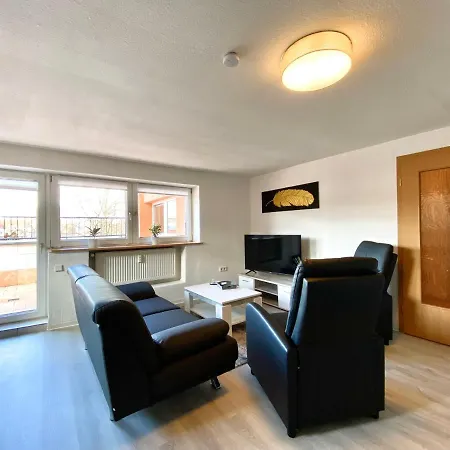 Aparthotel Gemütliche Monteur-apartments: Langzeitkomfort Mit Balkon Und Waschmaschine *