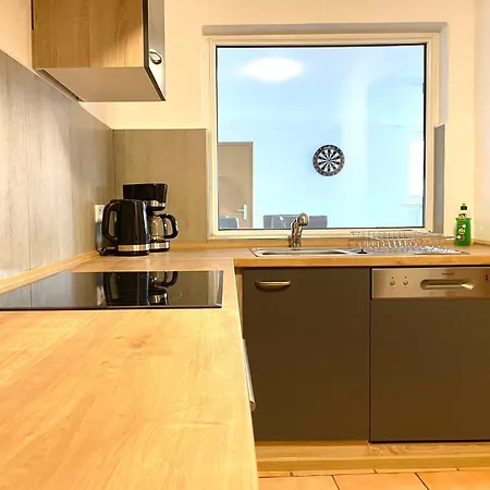 Gemuetliche Unterkuenfte Fuer Laengeren Aufenthalt Und Monteure Inkl Balkon, Waschmaschine, Wifi, Kueche Und Parkplatz 3* Aschersleben