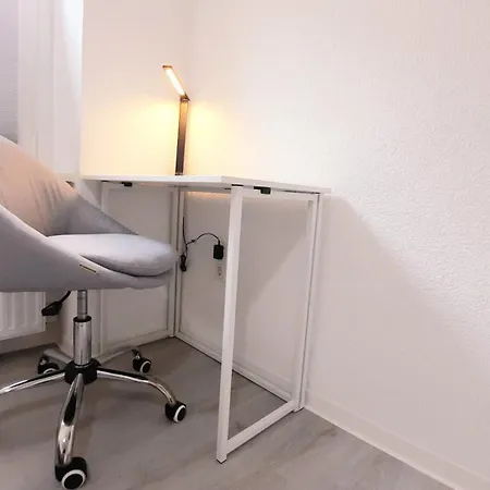 Gemuetliche Unterkuenfte Fuer Laengeren Aufenthalt Und Monteure Inkl Balkon, Waschmaschine, Wifi, Kueche Und Parkplatz Aparthotel