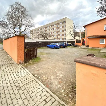 Aparthotel Gemütliche Monteur-apartments: Langzeitkomfort Mit Balkon Und Waschmaschine