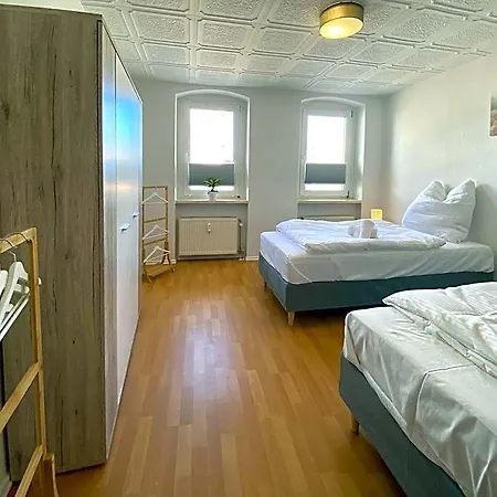 Aparthotel Gemuetliche Unterkuenfte Fuer Laengeren Aufenthalt Und Monteure Inkl Balkon, Waschmaschine, Wifi, Kueche Und Parkplatz 3*
